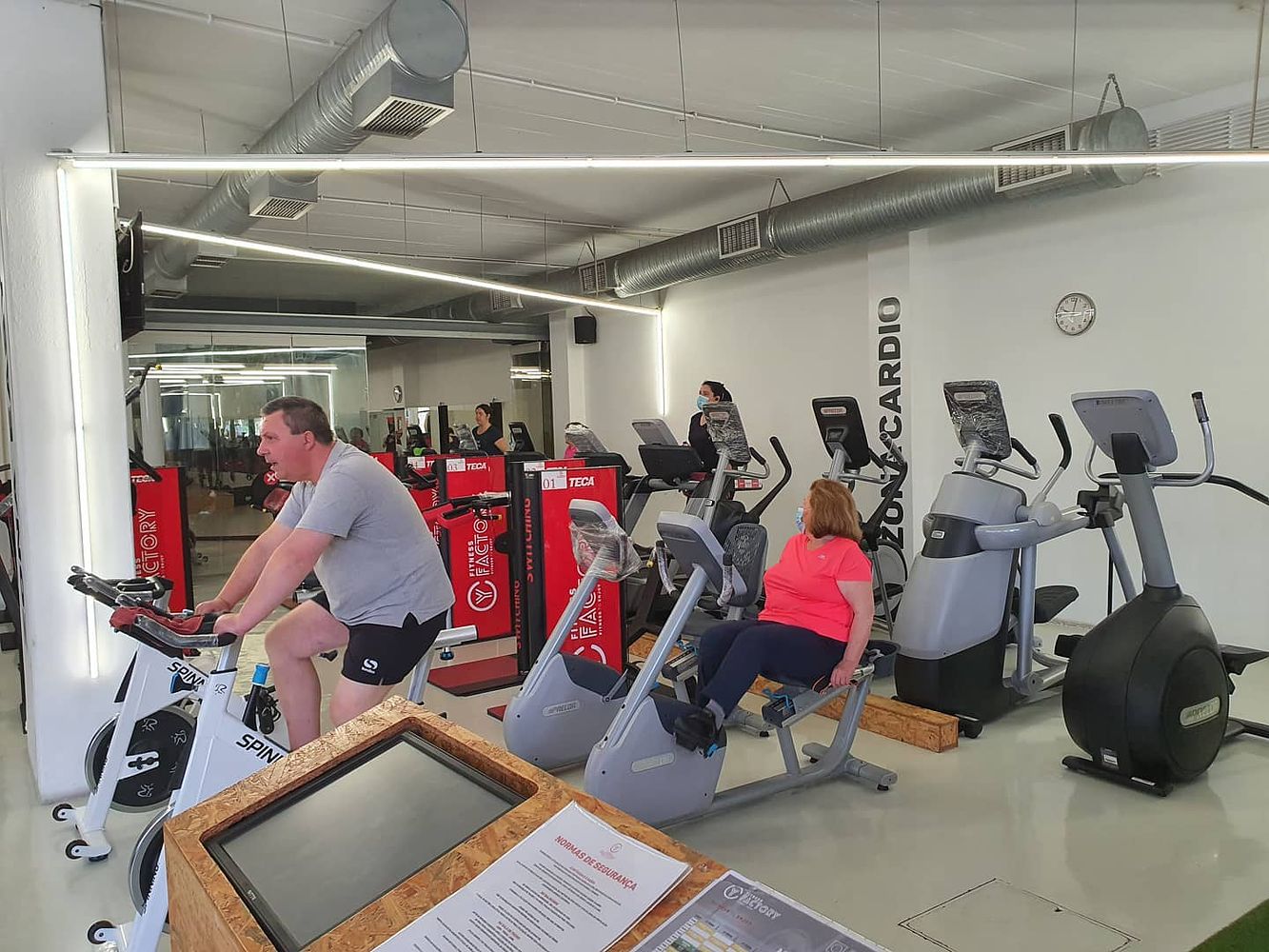 Fitness Factory Santa Iria de Azoia gym in Loures, Portugal